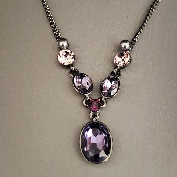 Givenchy Necklace Purple and Clear Stones in Black‎ Chain Dressy Moody Signed - Picture 1 of 8